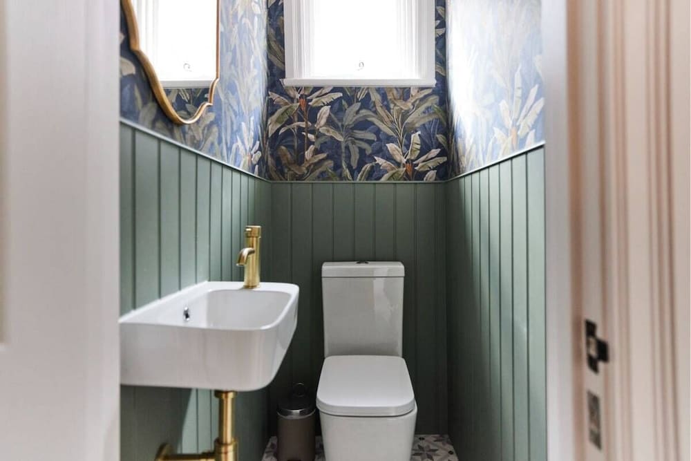 Фото The Elmfield Road Wonder - Dazzling 2bdr Flat