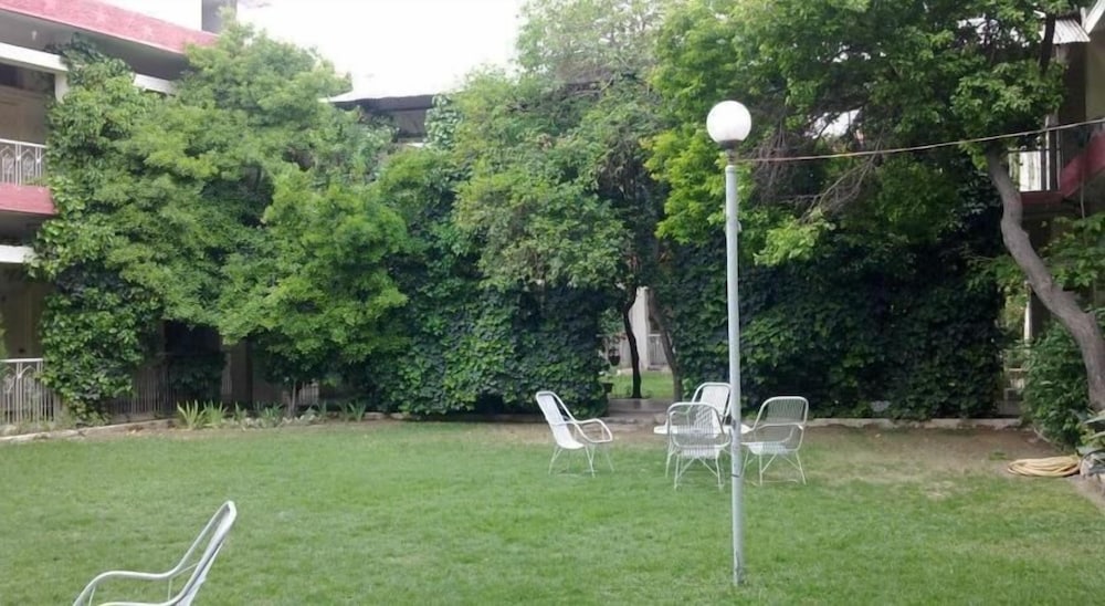 Фото Bloom Star Hotel