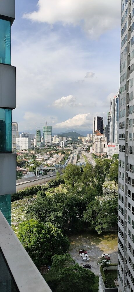 Фото Summer Suites Klcc by Luna