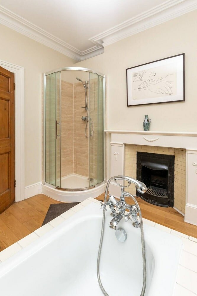 Фото Gorgeous 6bd House - 2 Mins From South Kensington!