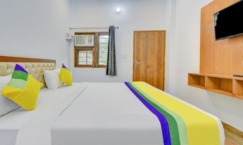 Фото Itsy by Treebo - Studioz @ Om River Resort