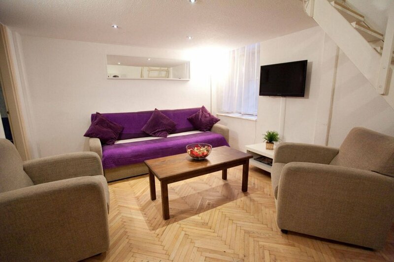 Жильё посуточно Budapest Easy Flats - Opera1 Apartments в Будапеште