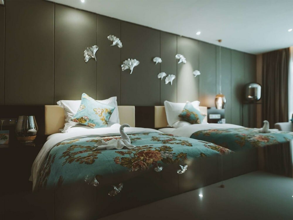 Фото Tulip Inn Huaxi Hotel - Guiyang