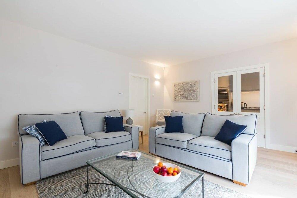 Фото Beautiful Brook Green 2 bed Flat, Close to Tube