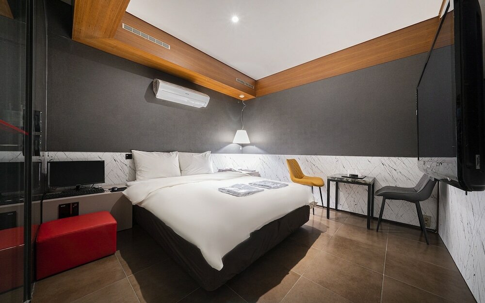 Фото Yeoksam Bare