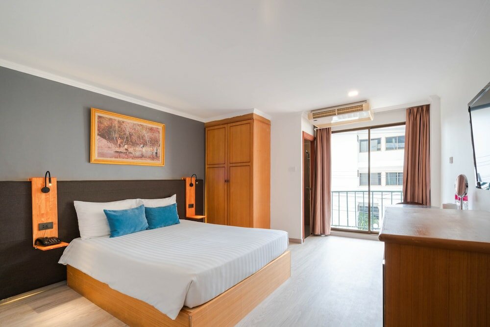 Фото Shagwell Mansions Pattaya