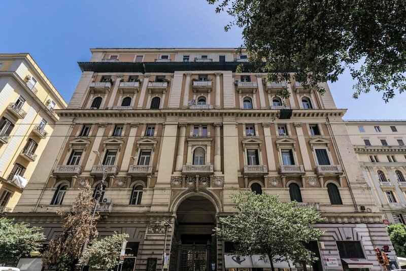 Гостиница Agorà Borsa в Неаполе