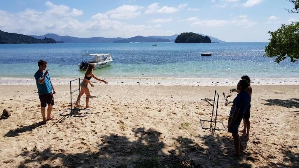 Фото Bigfin Beach Resort