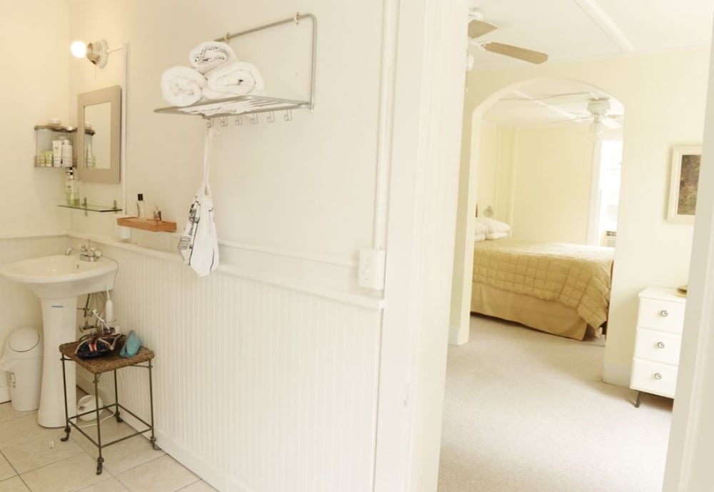 Фото The Woodbine Inn