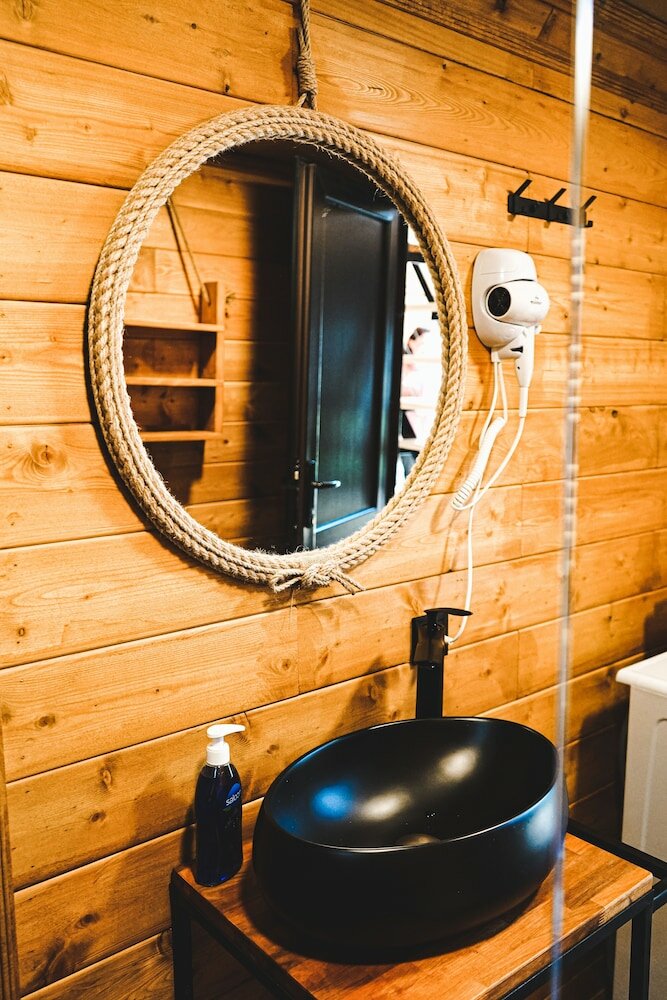 Фото Traveler's Cottage in Kazbegi