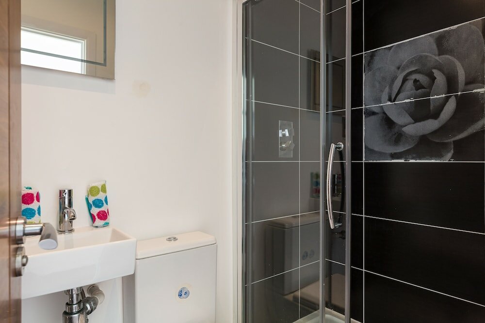 Фото Edgware Road Apartments