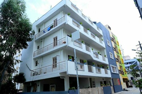 Urban Stay Adams Service Apartment