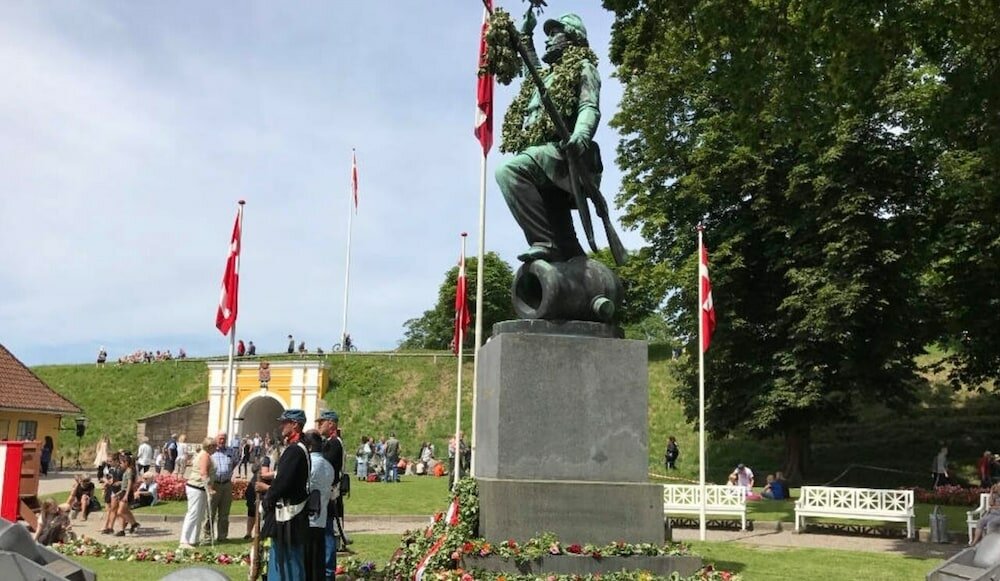 Фото Hotel Gammel Havn - Good Night Sleep Tight