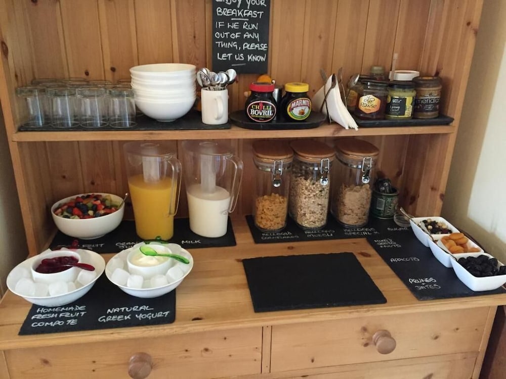 Фото The Olive Branch