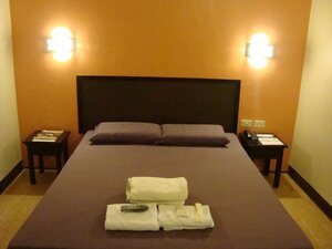 Asiatel Batangas (Calabarzon, Batangas, Jose P. Laurel Highway), hotel