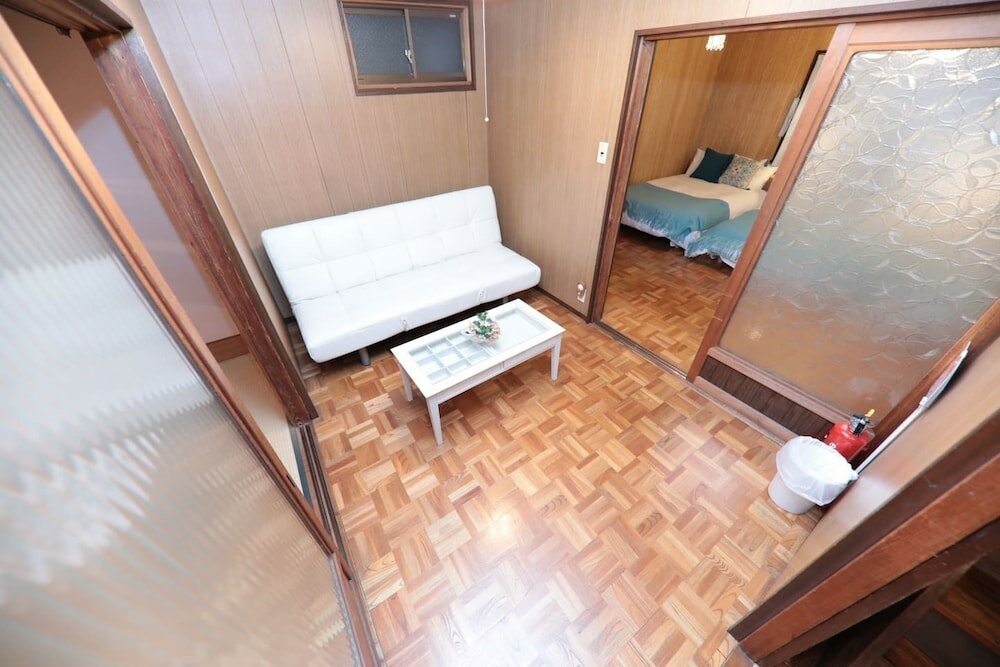 Фото Brick House Near Osaka Castle 217-1