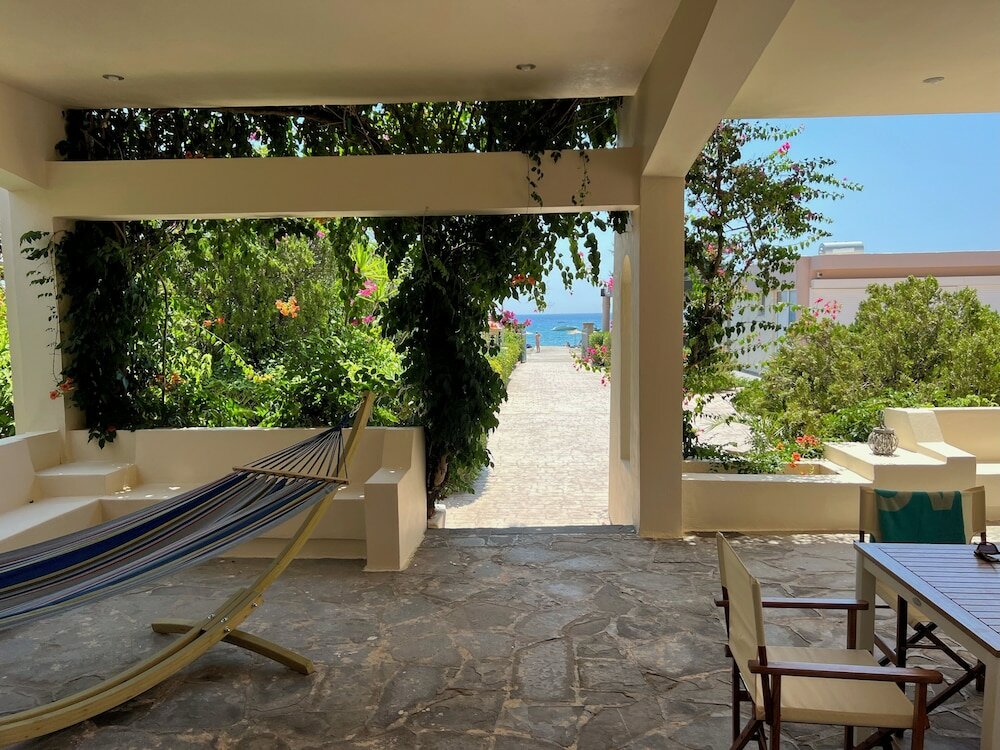 Фото Amaryllis Beach House