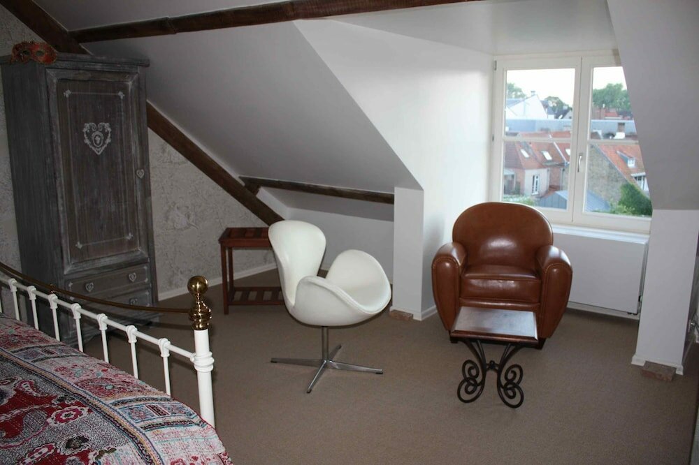 Фото The Townhouse Bed & Breakfast