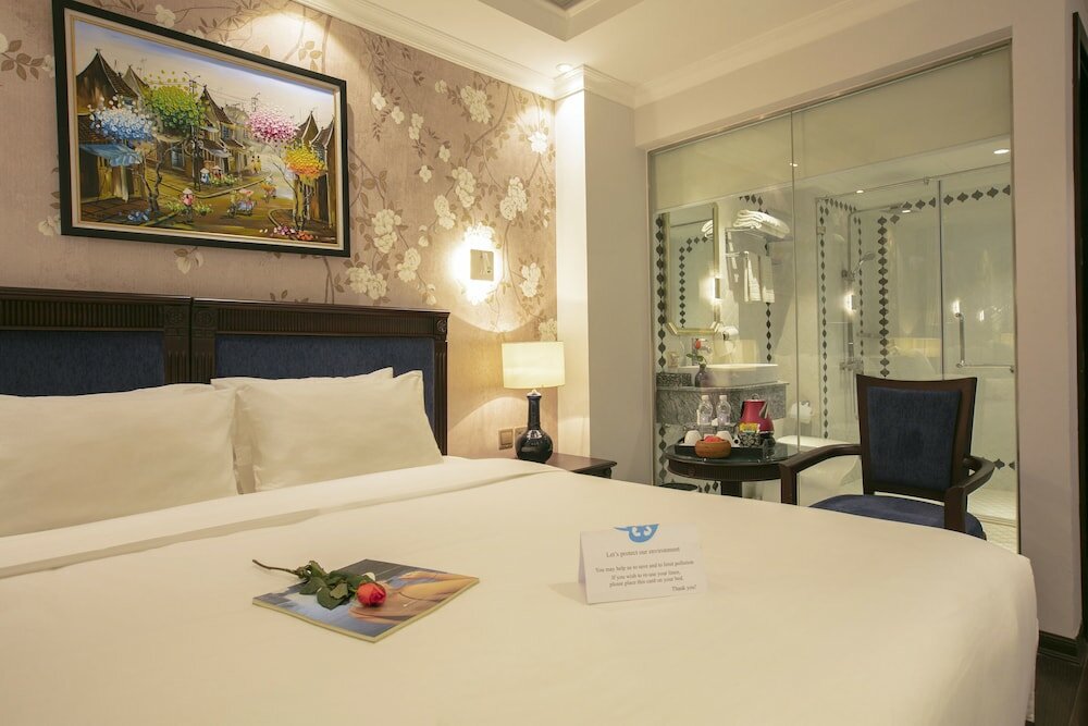 Фото Golden Legend Boutique Hotel