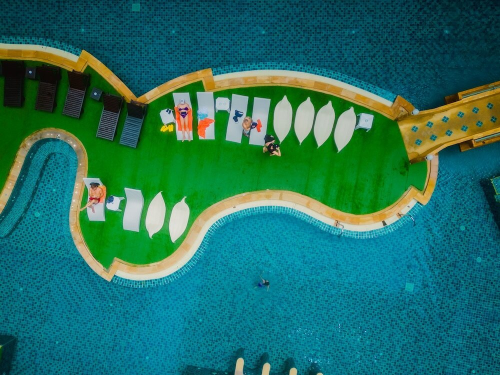 Фото Elite Suites Hotel Patong