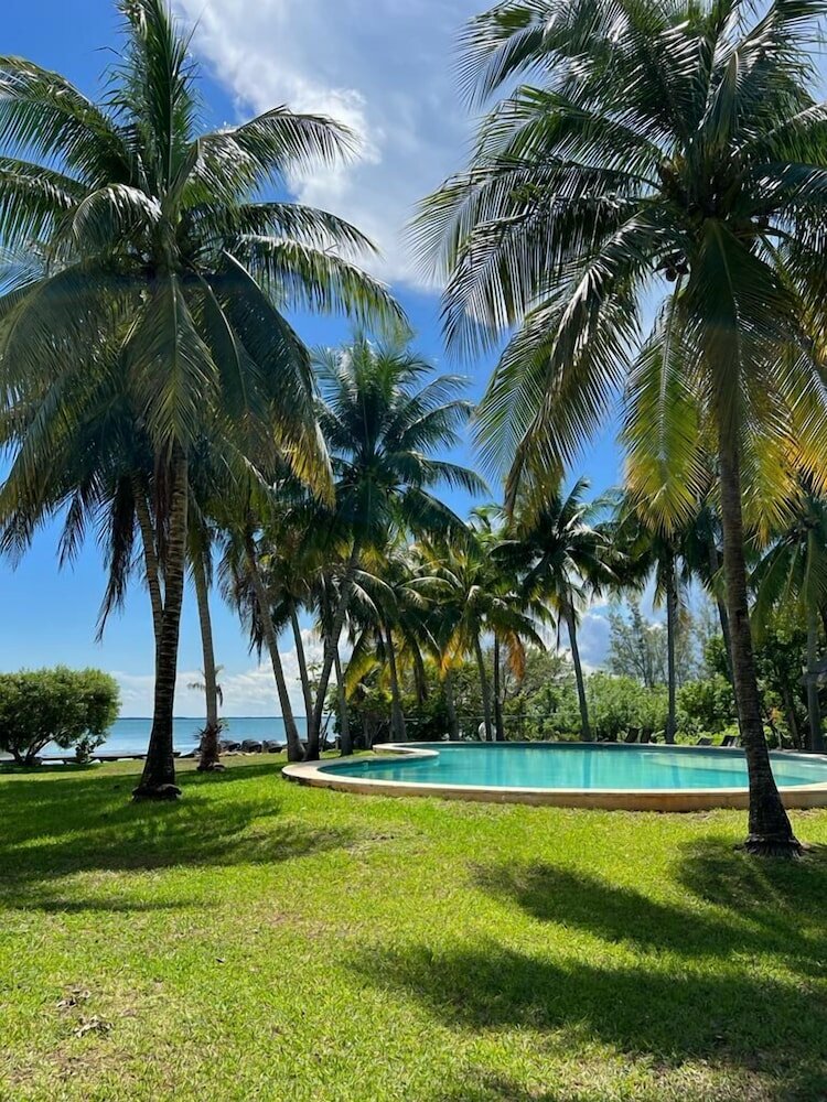 Фото Waterfront Condo Hotel Zone