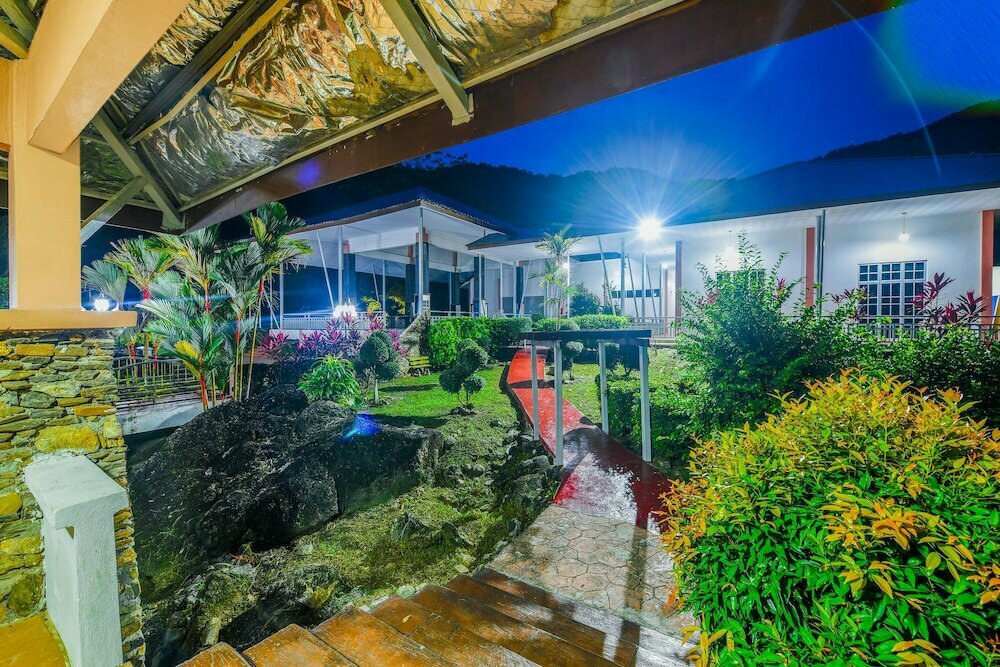 Hotel Spot On 89954 D'yan Chalet, State of Kedah, photo