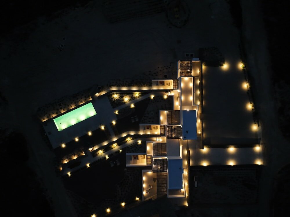 Фото Korfi de Milo