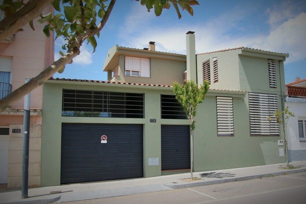 Фото Casa a 15 minutos de la playa, con jardin privado y piscina
