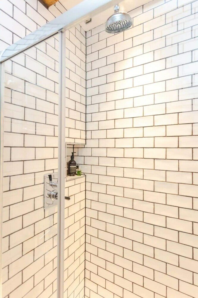 Фото Spectacularly Unique 4 Bedroom House in Bethnal Green