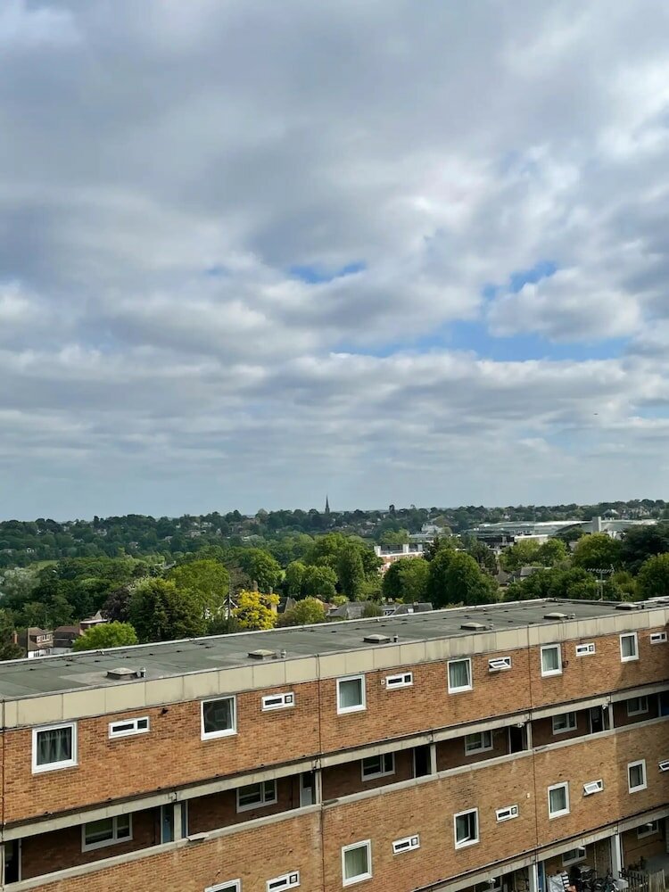 Фото Trendy 2bd Flat - 6 Minutes to Wimbledon