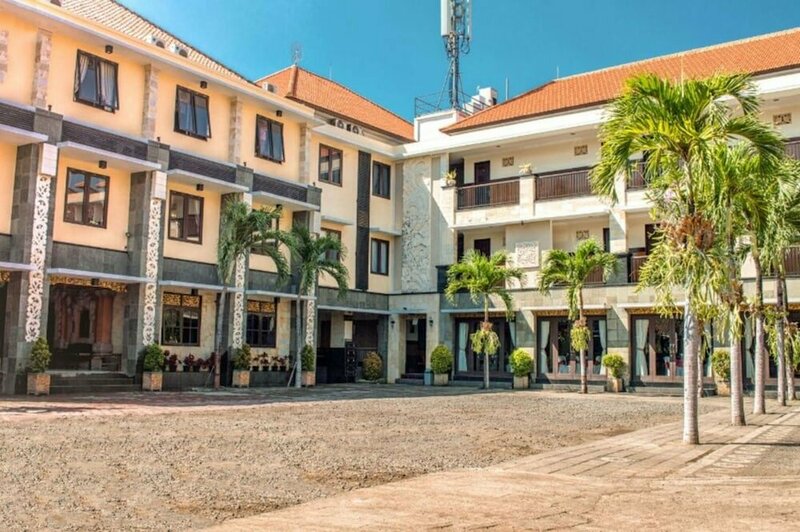 Гостиница Hotel Puri Nusa Indah в Денпасаре