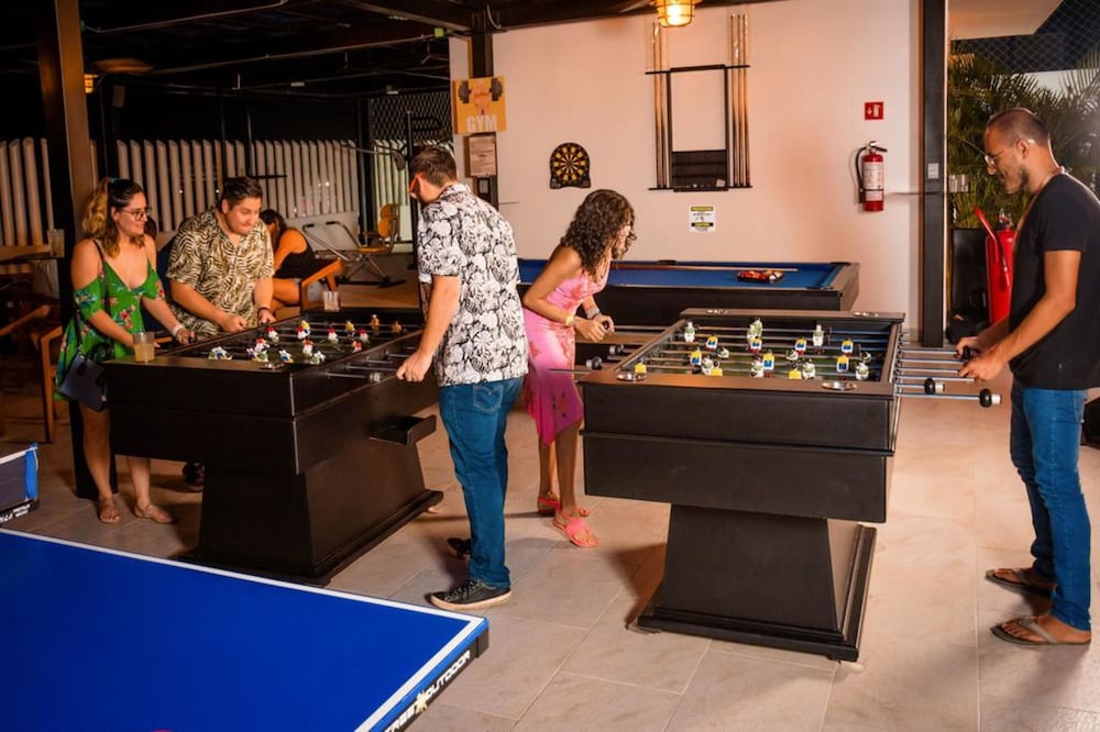 Фото Nomads Party Hostel