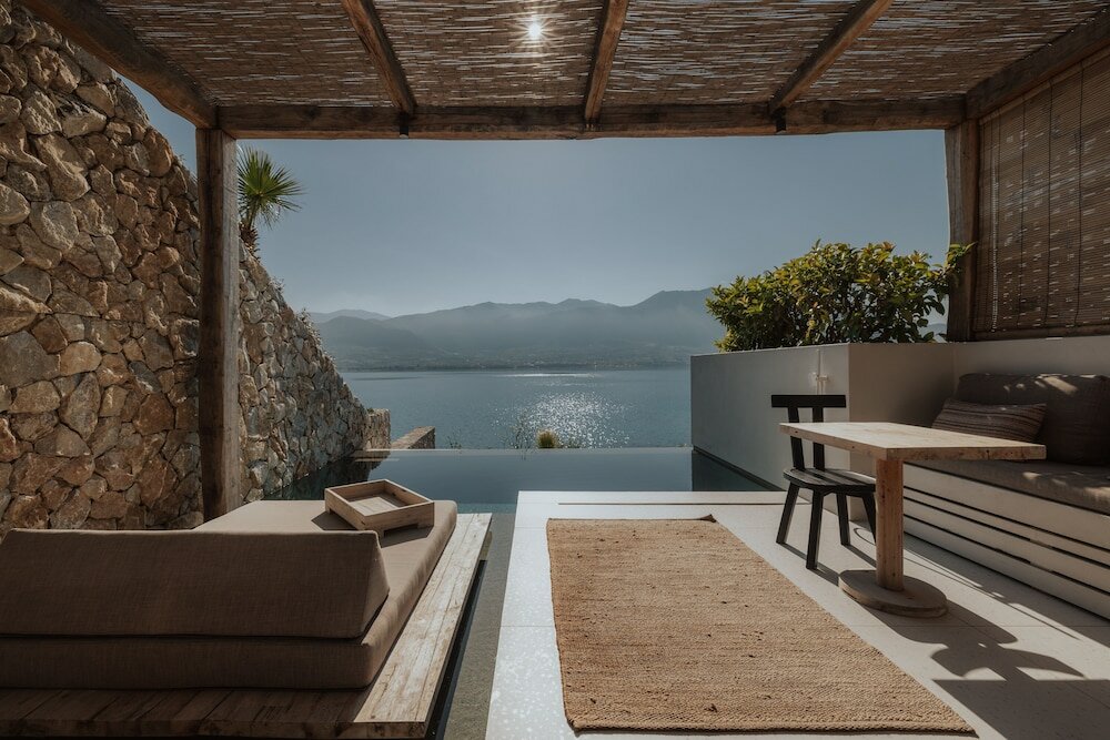 Фото Amethyst Selene Paleros