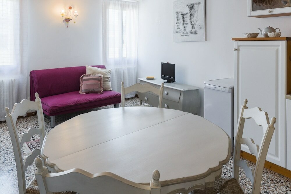 Фото Dorsoduro Charme Apartments