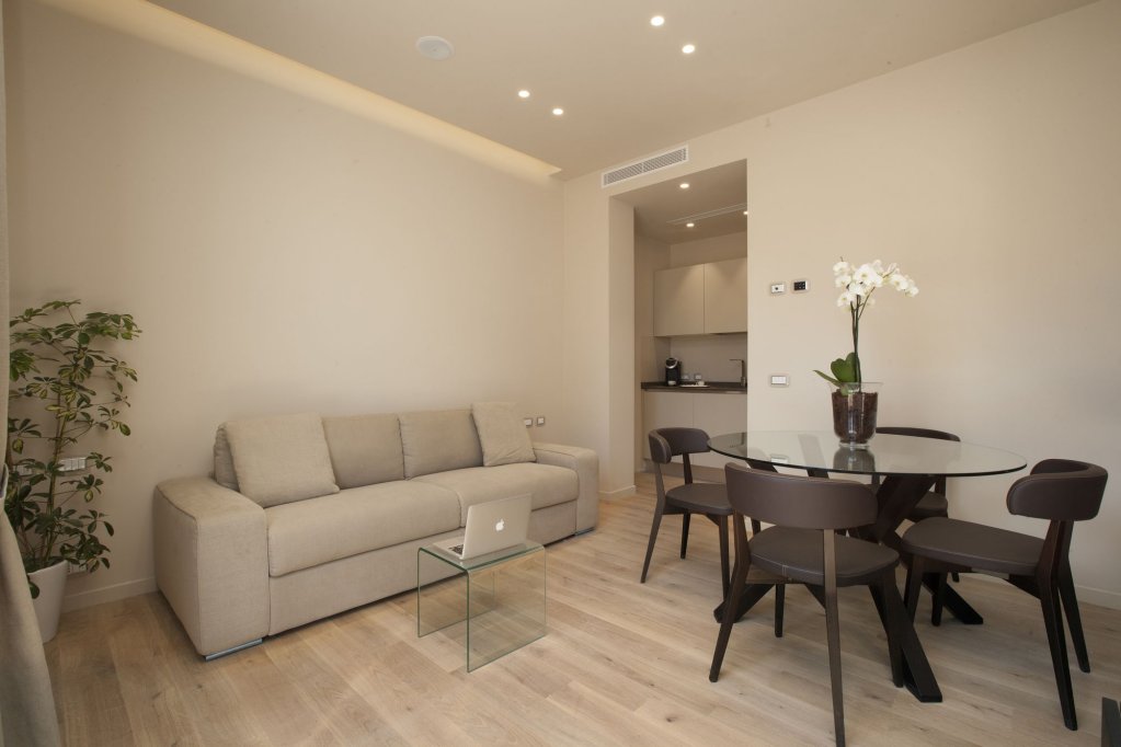 Фото Oriana Suites Verona