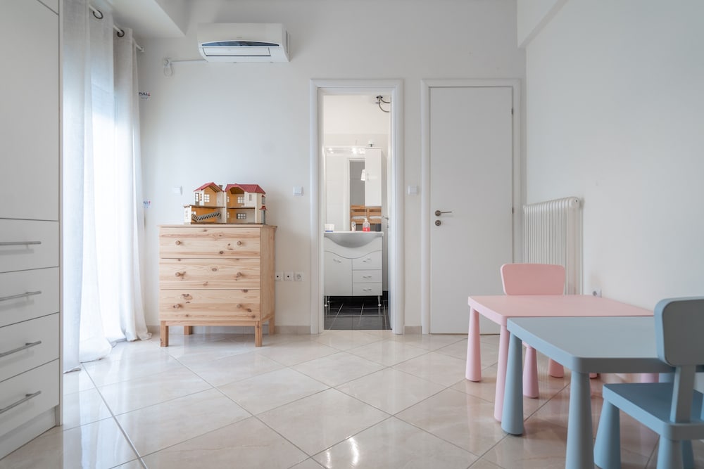 Фото Fotomara sunny and colourful apartment