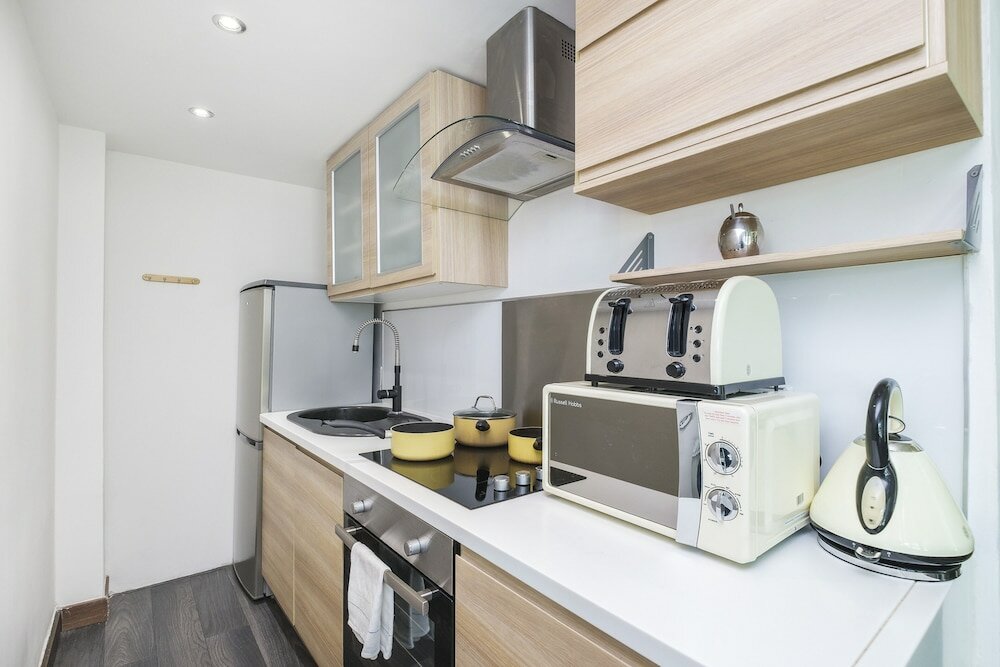 Фото My Serviced Space - Bridges Court Road