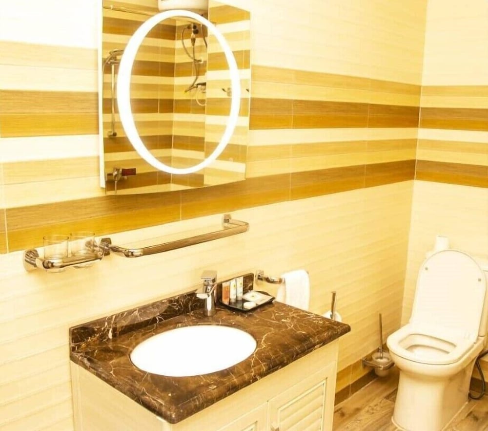 Фото 36696713827