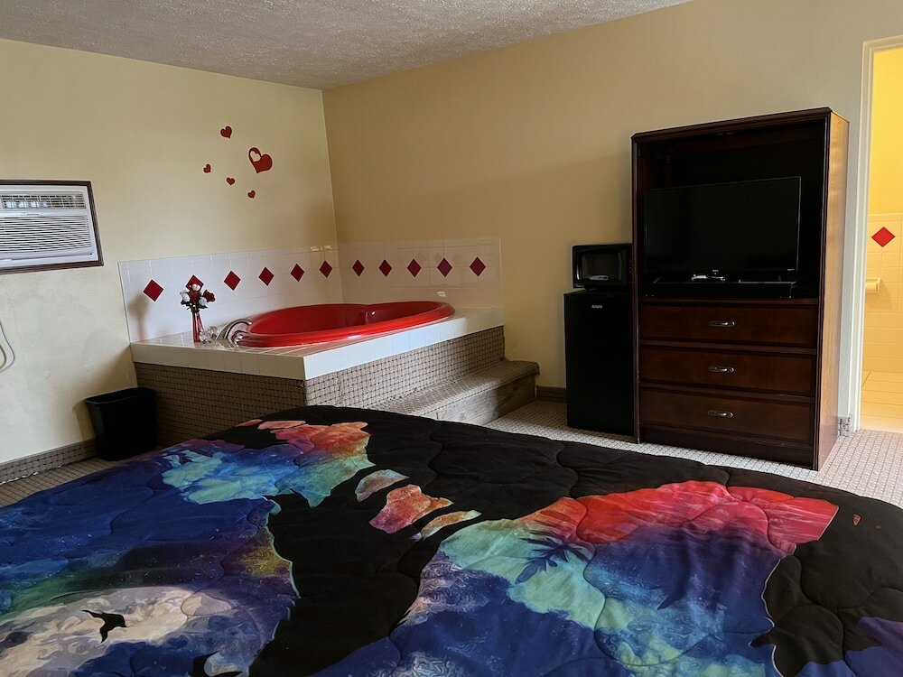 Фото Motel Boutique by Wolf Inn