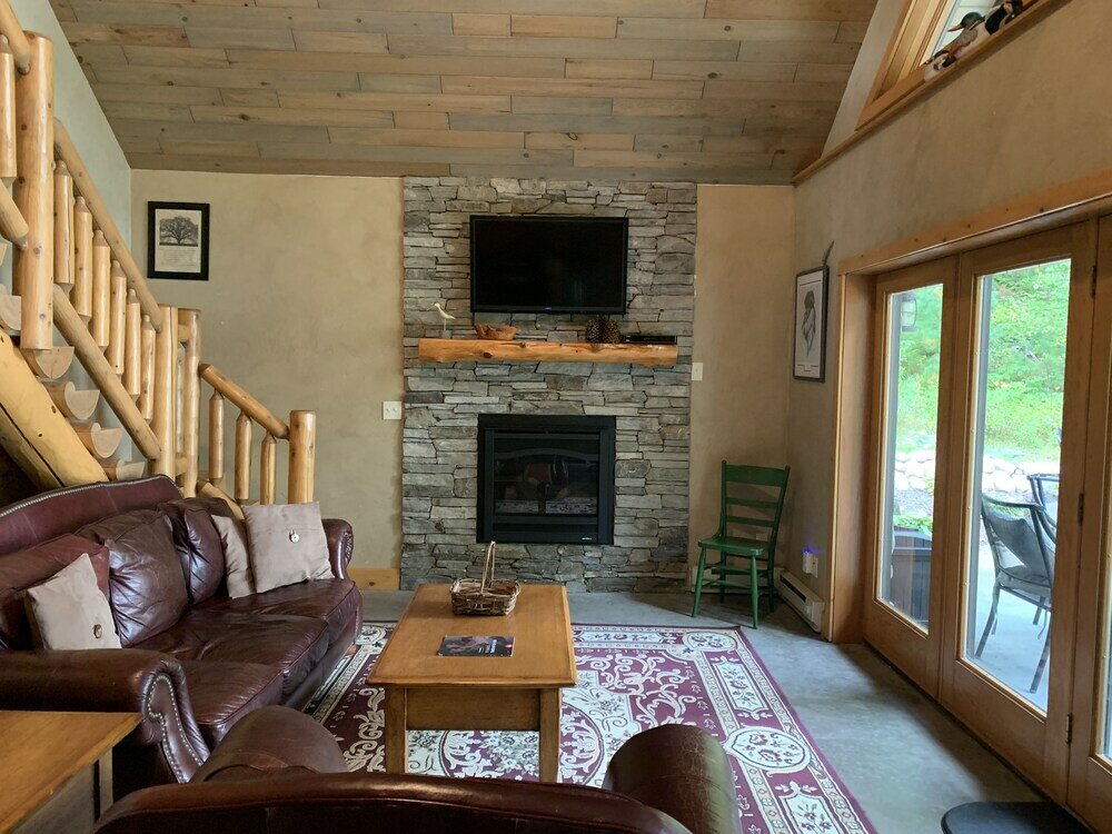 Фото Mitten Lake Hideaway