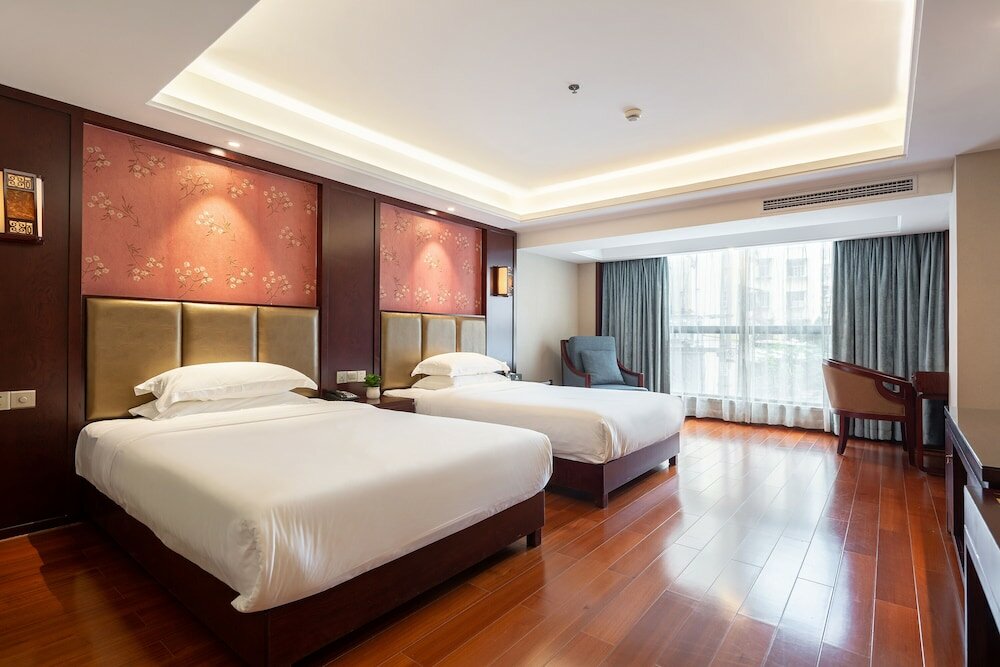 Фото Zongrui Hotel