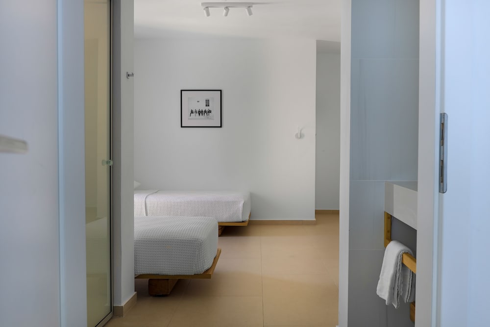 Фото Sea Breeze Hotel