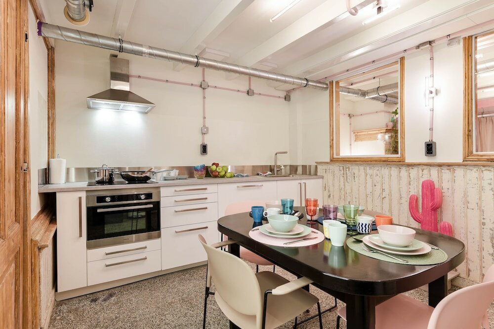 Фото The Monument Hotel