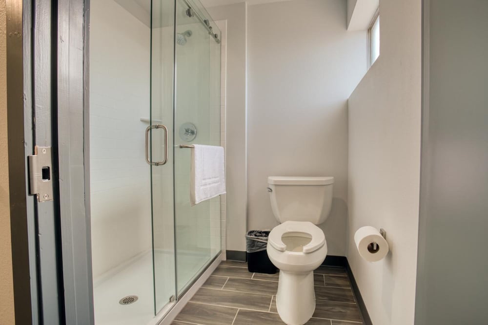 Фото Post Time Inn