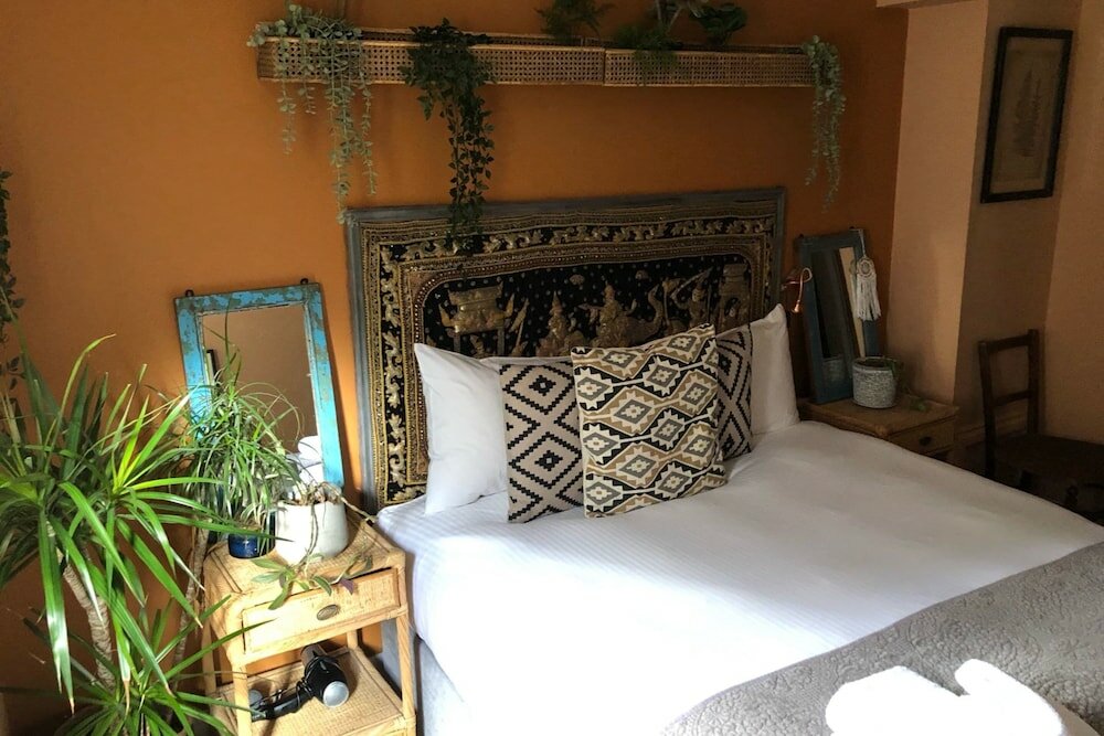 Фото Stylish Cozy Apartment near Trendy Shepherd's Bush