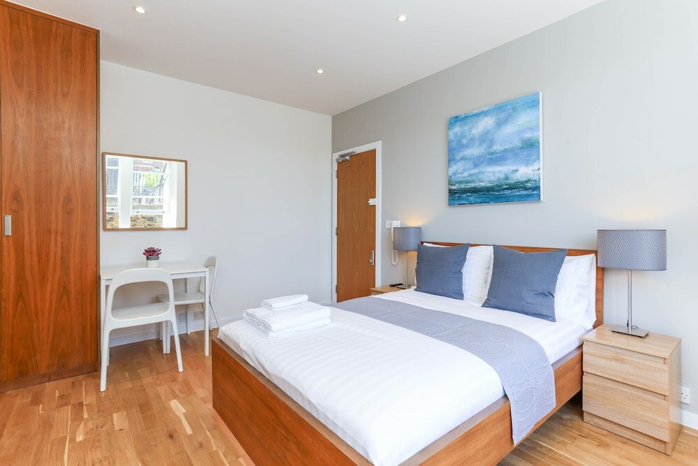 Фото Russell Square Serviced Apartments