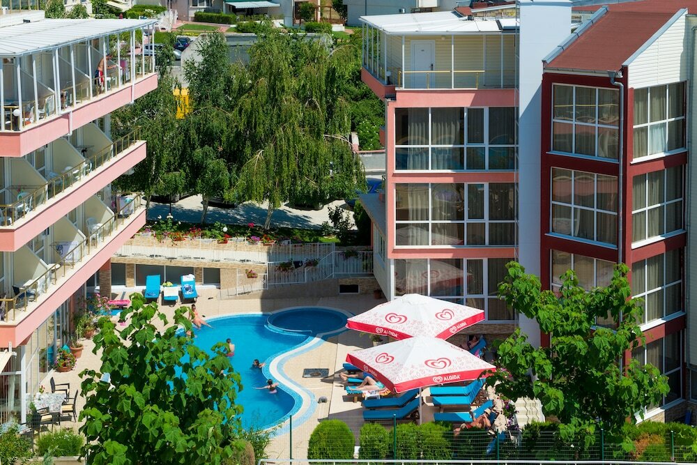 Фото Hotel Iris Beach