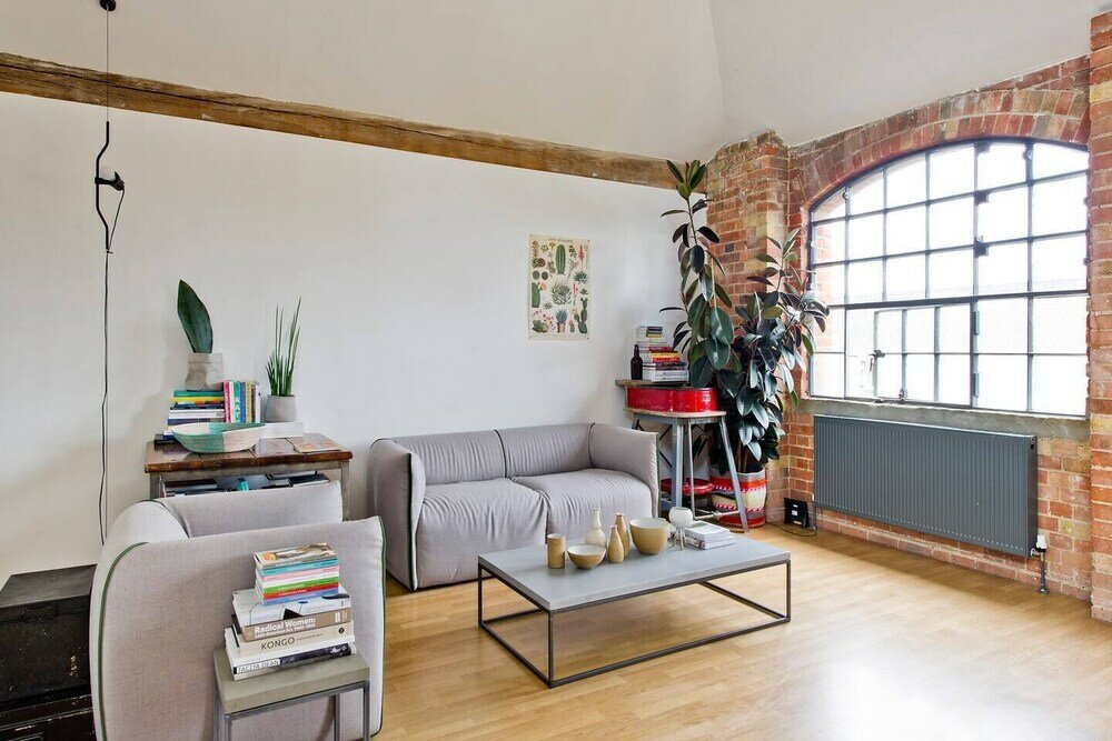 Фото Unique & Vibrant 1-bed Loft With Roof Garden