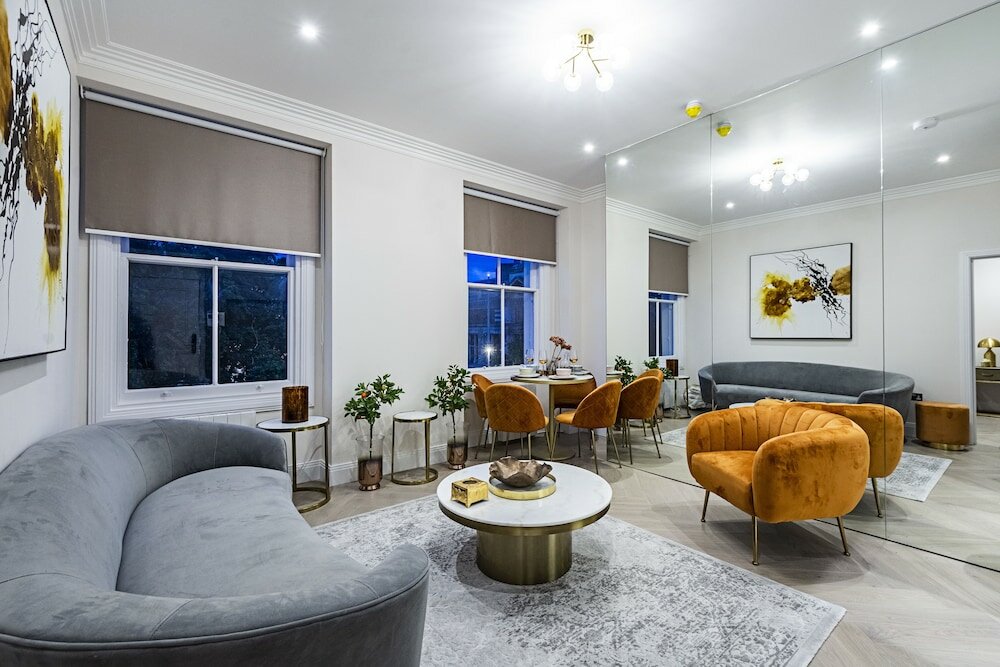 Фото Billionaire Suites Kensington