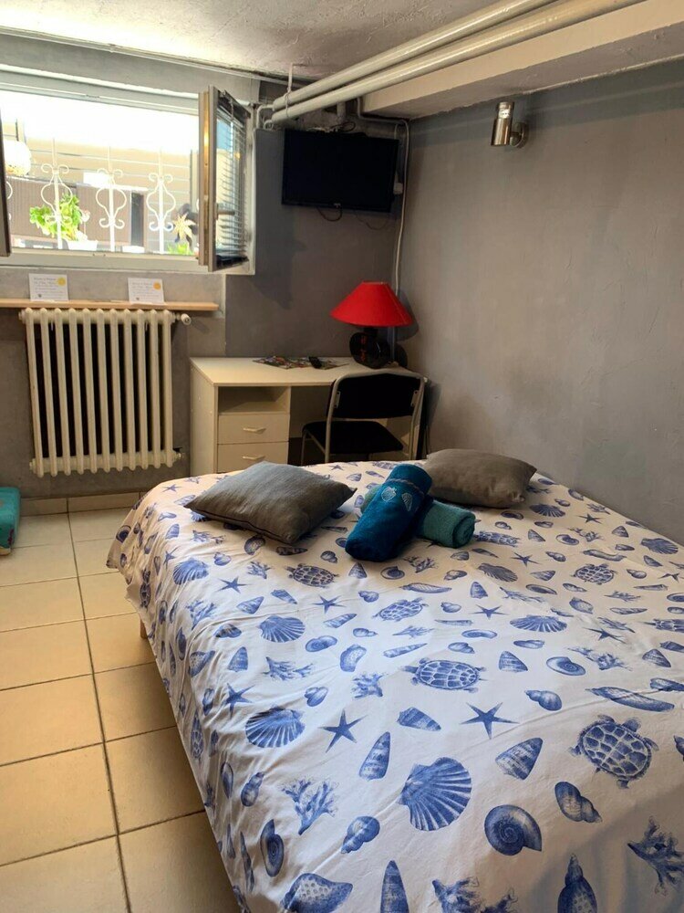 Фото Aux Deux Lots